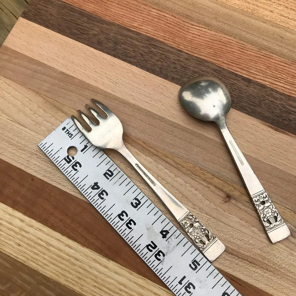 Oneida Community CORONATION 1930s silver plate baby toddler spoon and fork set
